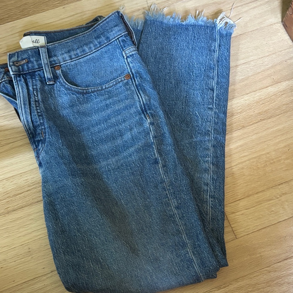 Perfect vintage frayed Hem Blue Jeans